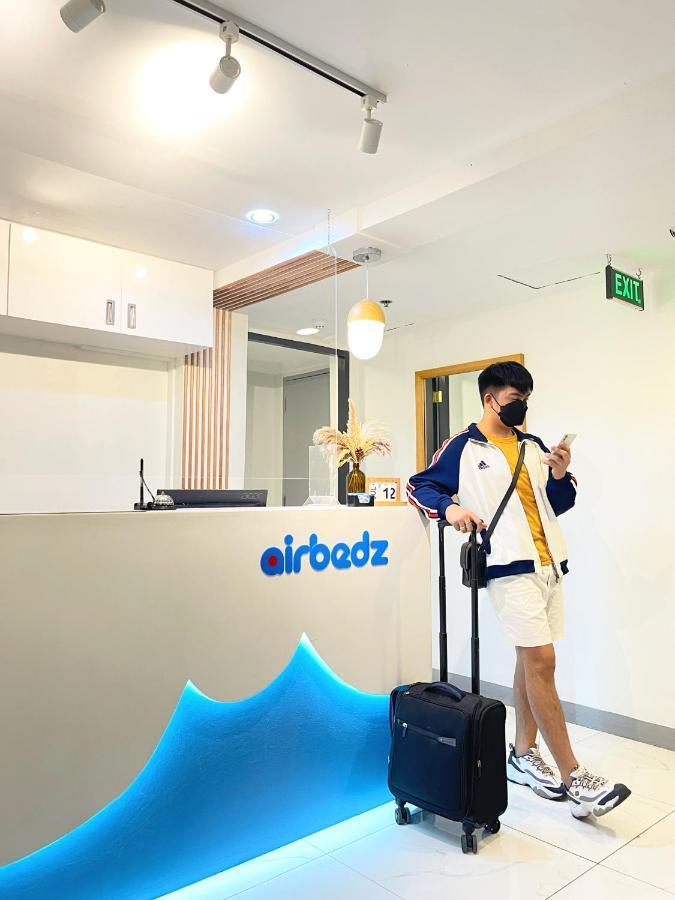 Airobedz Bgc - Near Uptown Hotel Манила Екстериор снимка