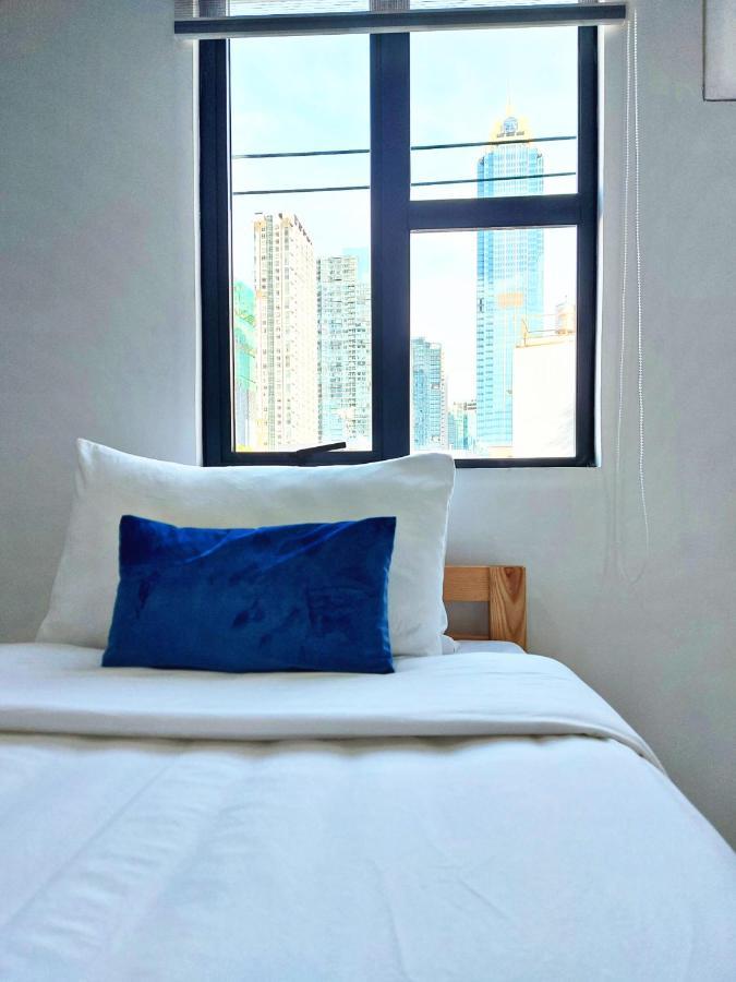 Airobedz Bgc - Near Uptown Hotel Манила Екстериор снимка